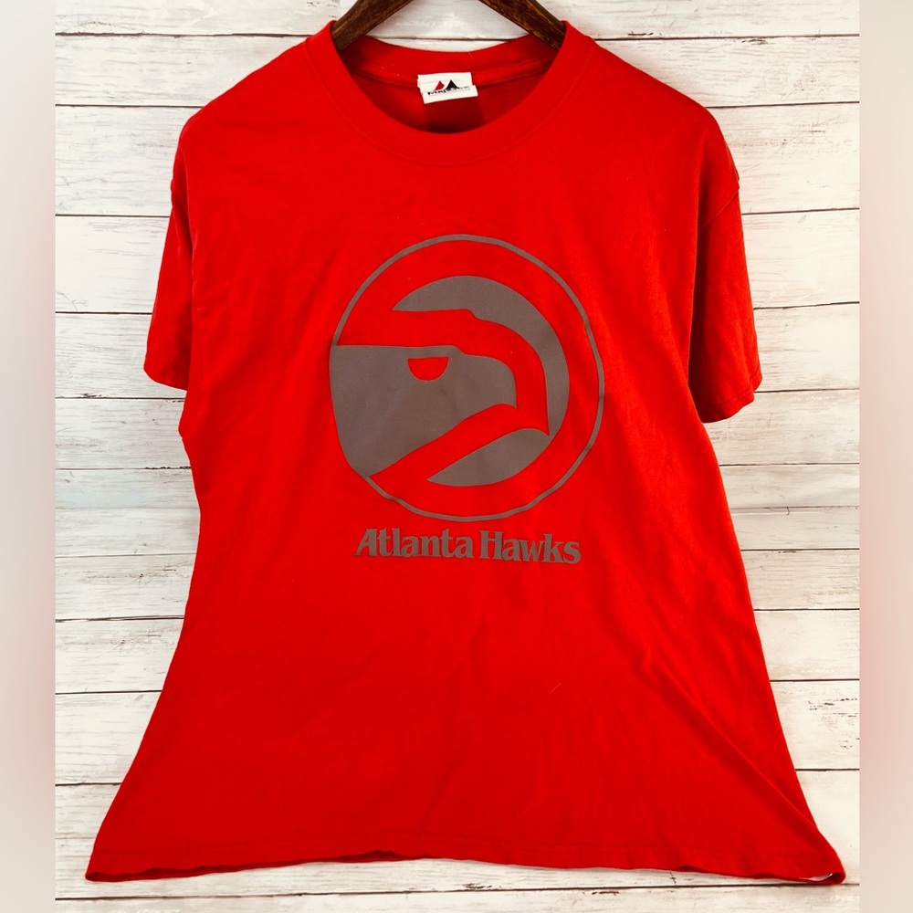 Atlanta Hawks Red NBA Adult Size Medium Men Women T-shirt
